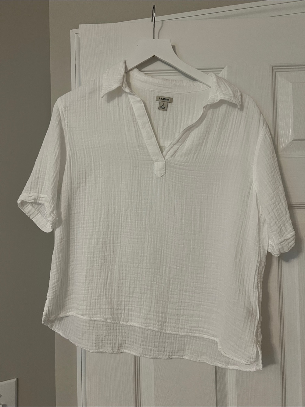 LL Bean White Gauzy Collared V-Neck Tunic Top